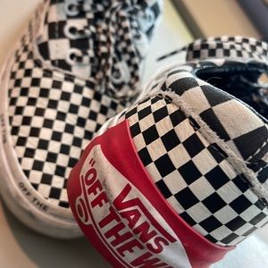 Low-top leather Vans unisex W7.0 M5.5